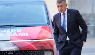 Čekijos milijardierius grįžta: kas toliau? - Delfi