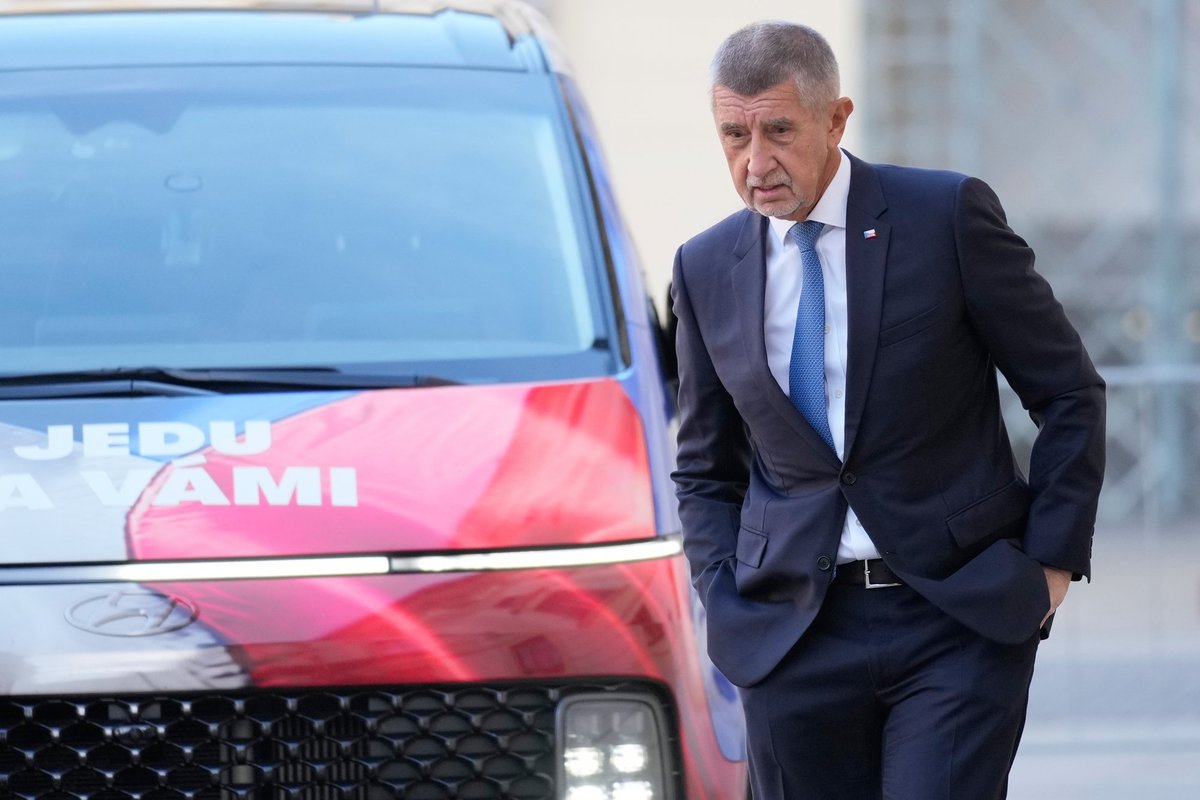 Čekijos milijardierius grįžta: kas toliau? - Delfi