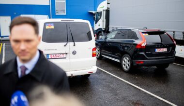VMI ir muitinė perdavė dar šešis automobilius Ukrainai – jų jau daugiau kaip tūkstantis