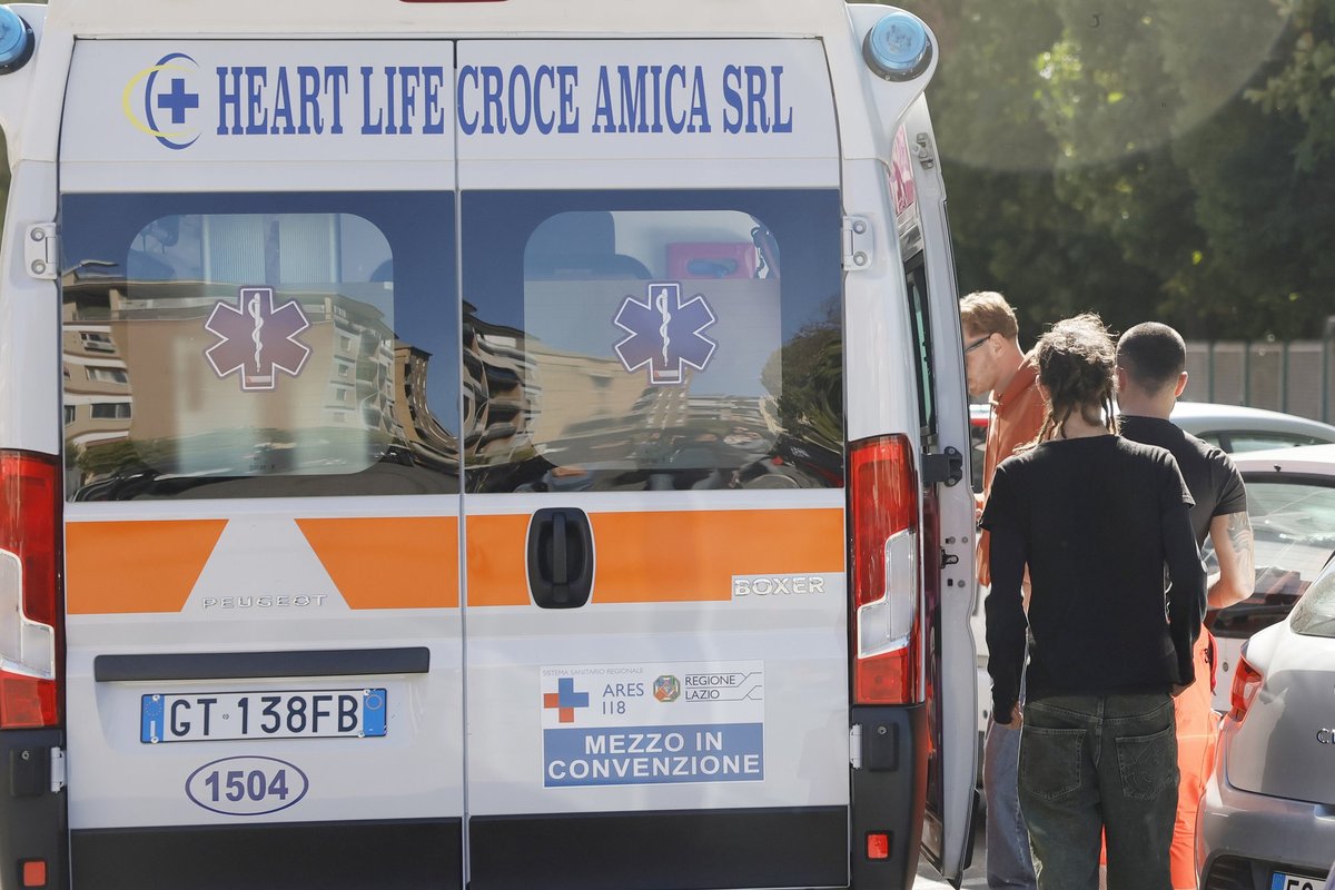 Italijoje per sprogimą žuvo trys policijos pareigūnai