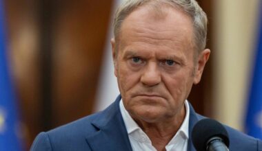 Donaldas Tuskas: ankstesnė vyriausybė „visiškai sugriovė“ Lenkijos teisingumo sistemą