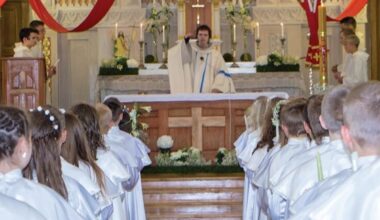 60 eurų už Pirmąją Komuniją