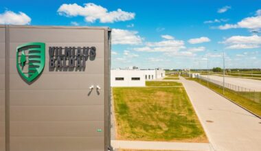 „Vilniaus baldai“ uždirbo perpus mažiau nei pernai