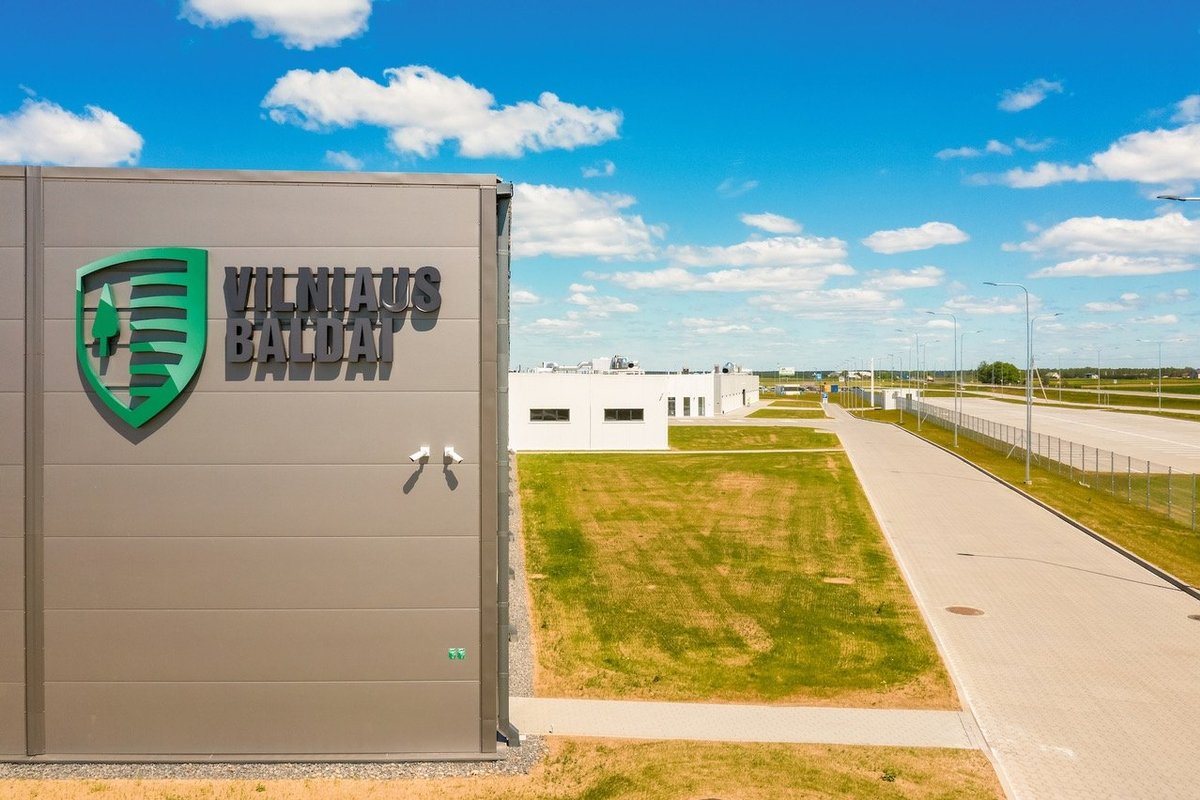 „Vilniaus baldai“ uždirbo perpus mažiau nei pernai