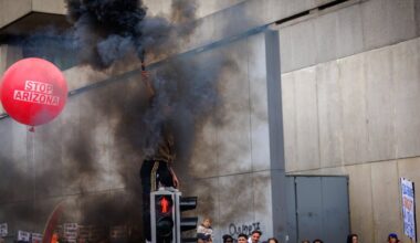 Briuselyje – tūkstantinis protestas: policija panaudojo ašarines dujas