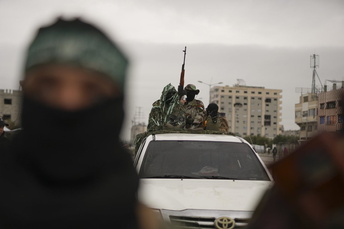 „Hamas“ teigia nekantraujantys pasiekti susitarimą dėl karo pabaigos ir belaisvių mainų