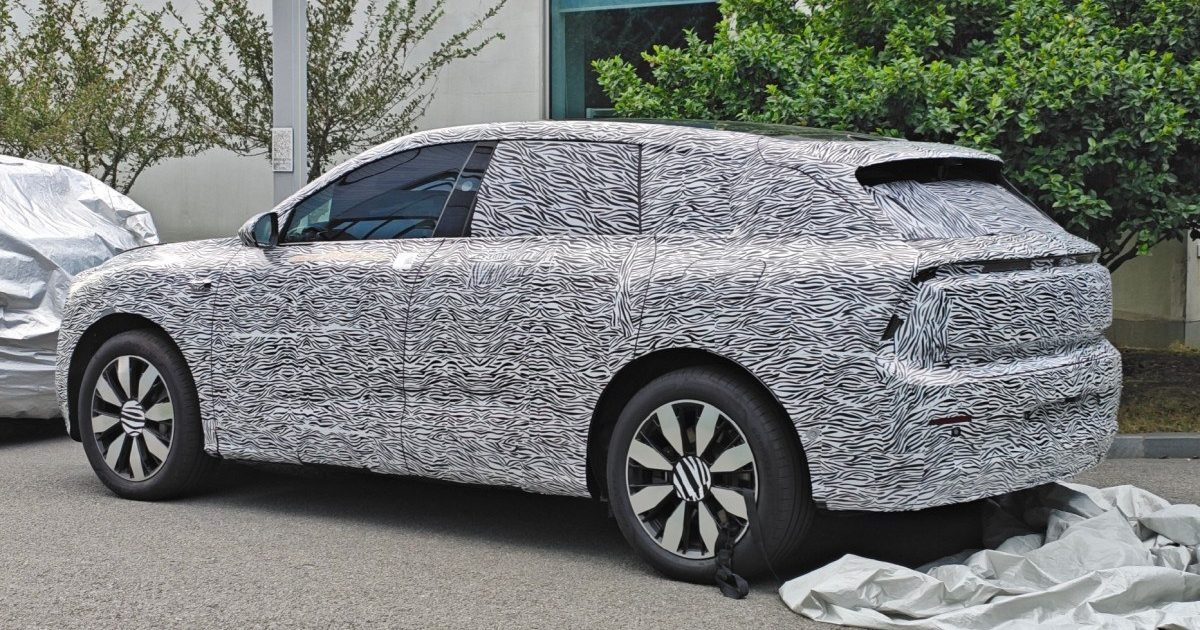 Dar nepristatytas AUDI elektromobilis užfiksuotas gatvėse, turės veido atpažinimo technologiją