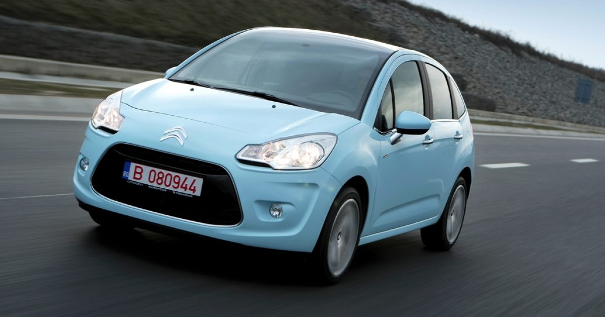 Šiems automobiliams uždrausta dalyvauti eisme, siunčiamas kritinis perspėjimas dėl saugumo