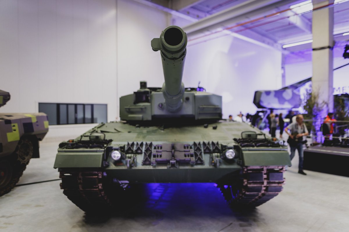 NATO perka tankus, nors Ukrainos patirtis verčia abejoti jų efektyvumu