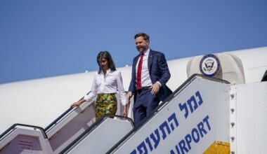 JAV viceprezidentas Vance'as atvyko į Izraelį