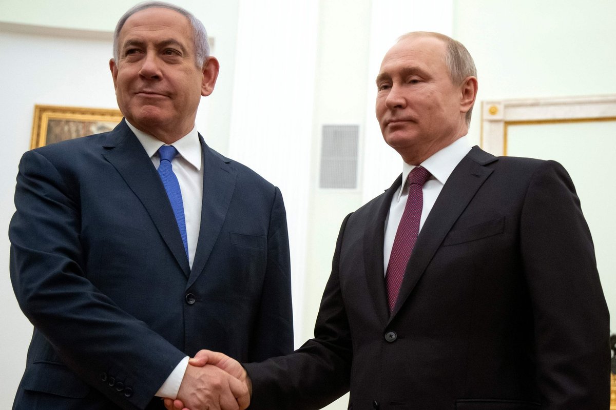 Netanyahu paskambino Putinui – apie ką jie kalbėjo