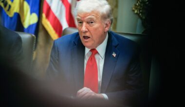 Trumpas pasiūlė vieną valstybę išmesti iš NATO