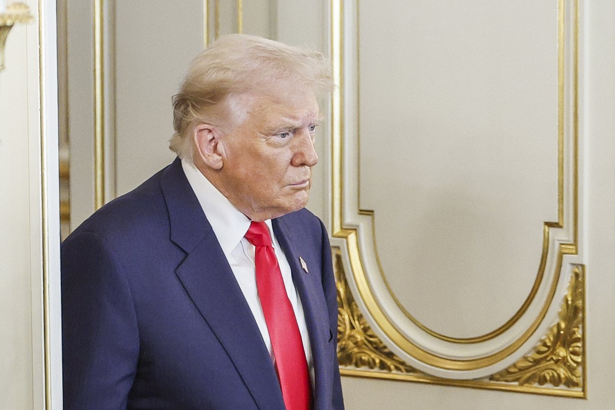 Trumpas prieš susitikimą su Xi Jinpingu užsiminė apie galimybę sumažinti muitus