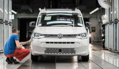 Didžiulė „Volkswagen“ investicija Lenkijoje: kaimynystėje gamins daugiau modelių