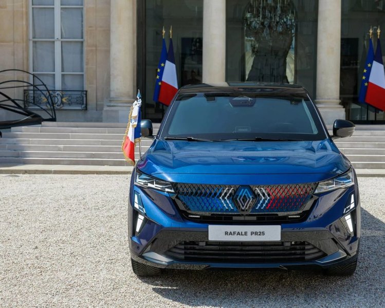 Prancūzijos prezidento „Renault Rafale“ (nuotr. gamintojo) 1