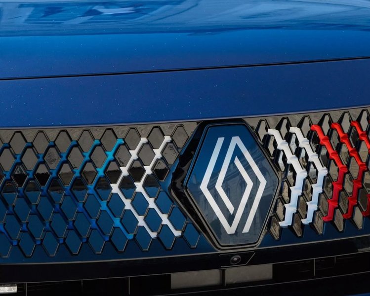 Prancūzijos prezidento „Renault Rafale“ (nuotr. gamintojo) 6