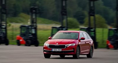 Škoda Octavia vs Toyota Corolla