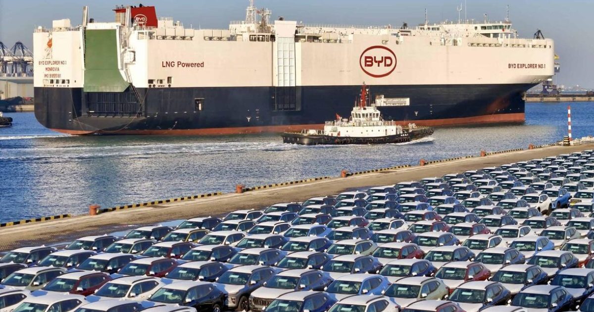 Europos automobilių pramonė ant bedugnės krašto, jau prasidėjo ir gamyklų uždarymai, situacija kritinė