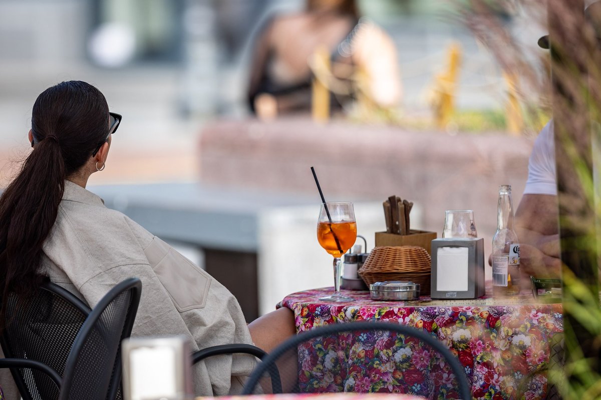 Keliautojai įspėjami dėl užteršto alkoholio užsienyje