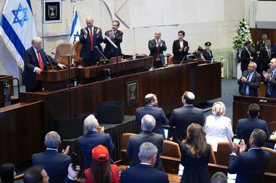 Trumpas lankosi Izraelio parlamente