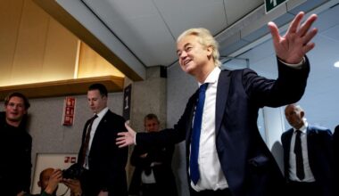 Nyderlandų rinkimuose centristai ir kraštutiniai dešinieji žengia koja kojon, rodo apklausos - tv3.lt