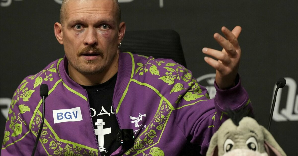 Agentas prabilo apie prasidėjusias derybas: „Jei Usykas kautis nesutiks, diržas iš jo bus atimtas“