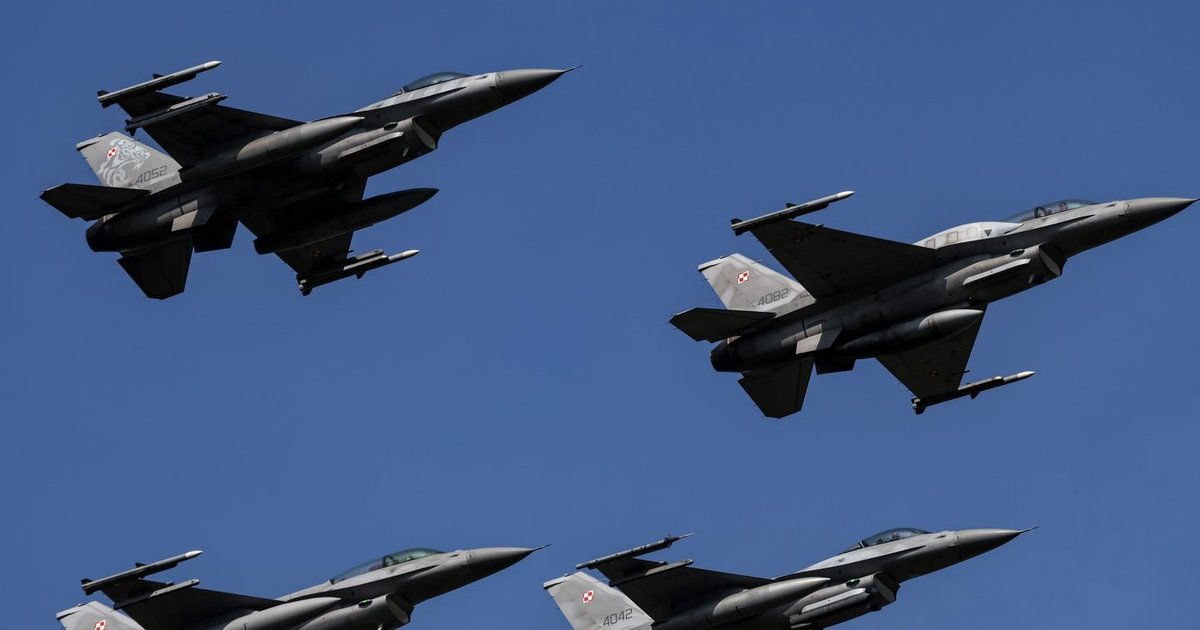 Aliarmas Lenkijoje: pakelti naikintuvai | tv3.lt