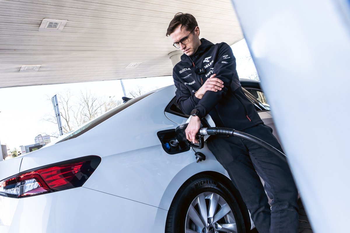 Naujas pasaulio rekordas – vienu dyzelino baku nuvažiavo 2 831 km