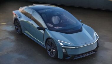 Pristatė radikaliai pasikeitusią „Toyota Corolla“: ar populiariausias pasaulio automobilis ruošiasi revoliucijai?