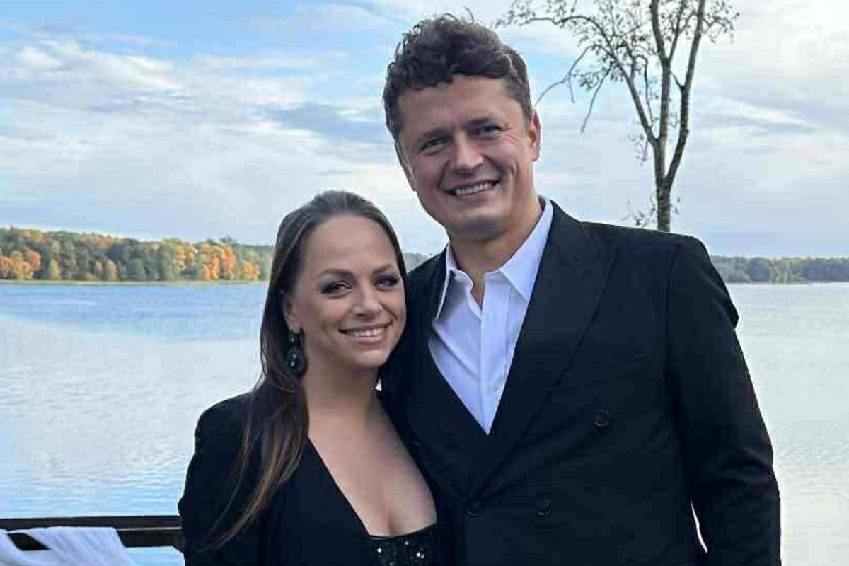 Ąžuolui ir Inetai Žvaguliams prireikė pastiprinimo senelių namuose: įvardijo, kiek žada mokėti