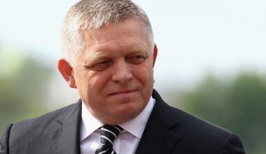 Į ES viršūnių susitikimą neatvyko Fico