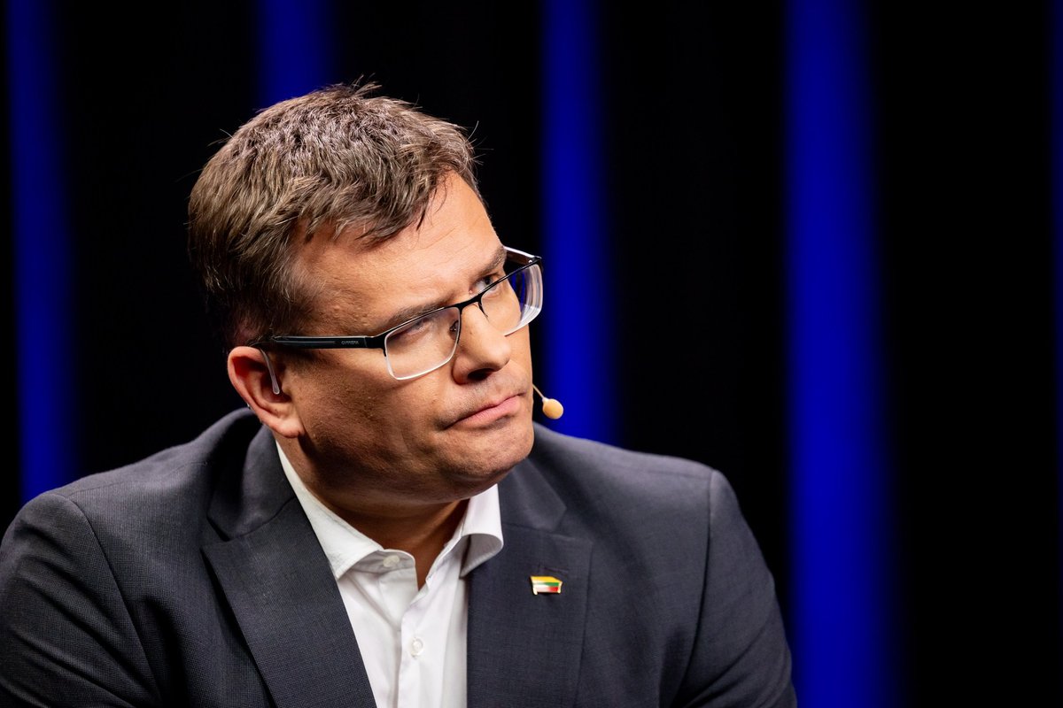 Reikalavimus nukelti Seime kabančią Ukrainos vėliavą Kasčiūnas prilygina „penktosios kolonos“ elgesiui