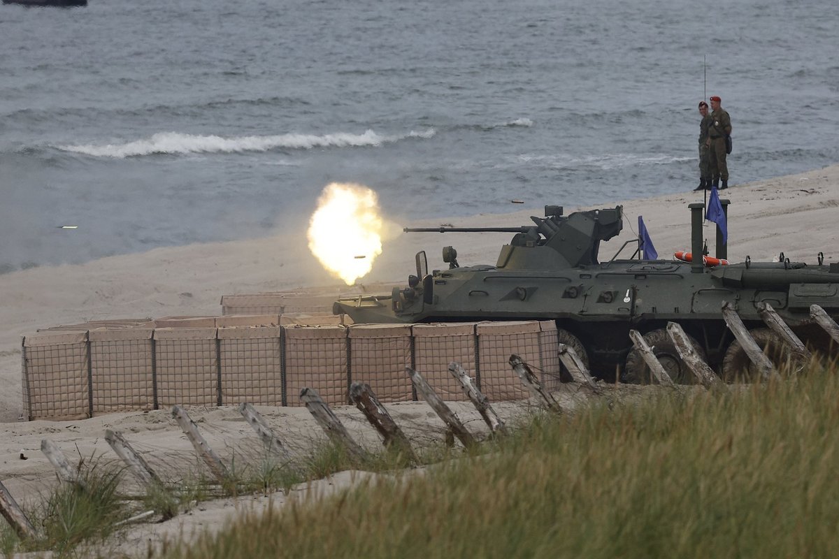 Karas Ukrainoje. Hodgesas: jei Rusija pultų NATO, Kaliningradas būtų sunaikintas pirmosiomis valandomis - Delfi
