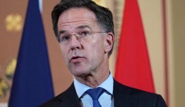 Rutte: Putinui baigiasi pinigai, idėjos ir kariai