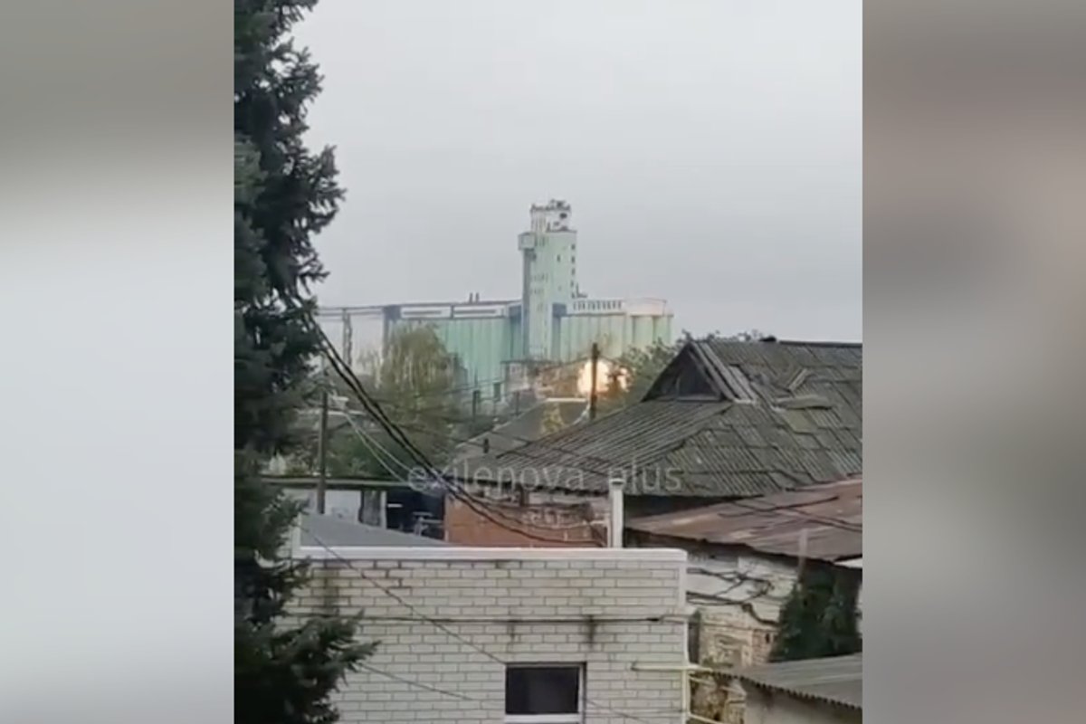 Karas Ukrainoje. Dronai atakavo Rusijos naftos saugyklą Rostovo srityje - Delfi