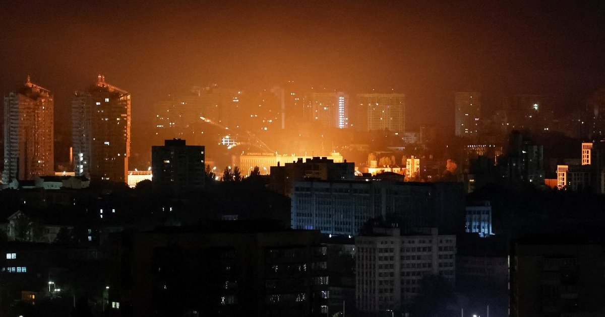 Karas Ukrainoje. Rusai smogė Ukrainai: sužeistų dešimtys, dalis liko be elektros ir vandens