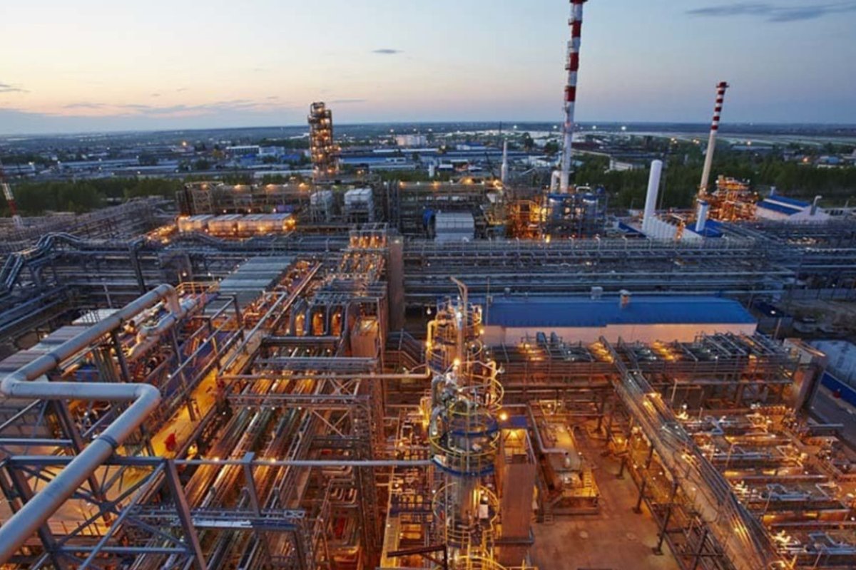 Karas Ukrainoje. Tiumenėje, už 2000 km nuo Ukrainos, nugriaudėjo sprogimai: atakavo nežinomi dronai - Delfi