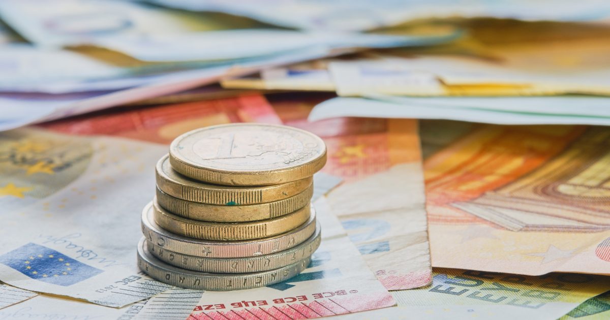 Nebegalėsite atsiskaityti grynaisiais: Europa imasi radikalių pokyčių, kurie palies ir Lietuvos gyventojus