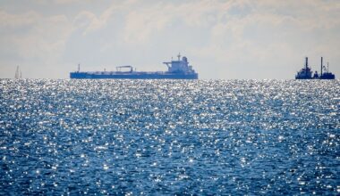 „Greenpeace“ įspėja: Rusijos „šešėlinis laivynas“ kelia grėsmę Baltijos jūrai