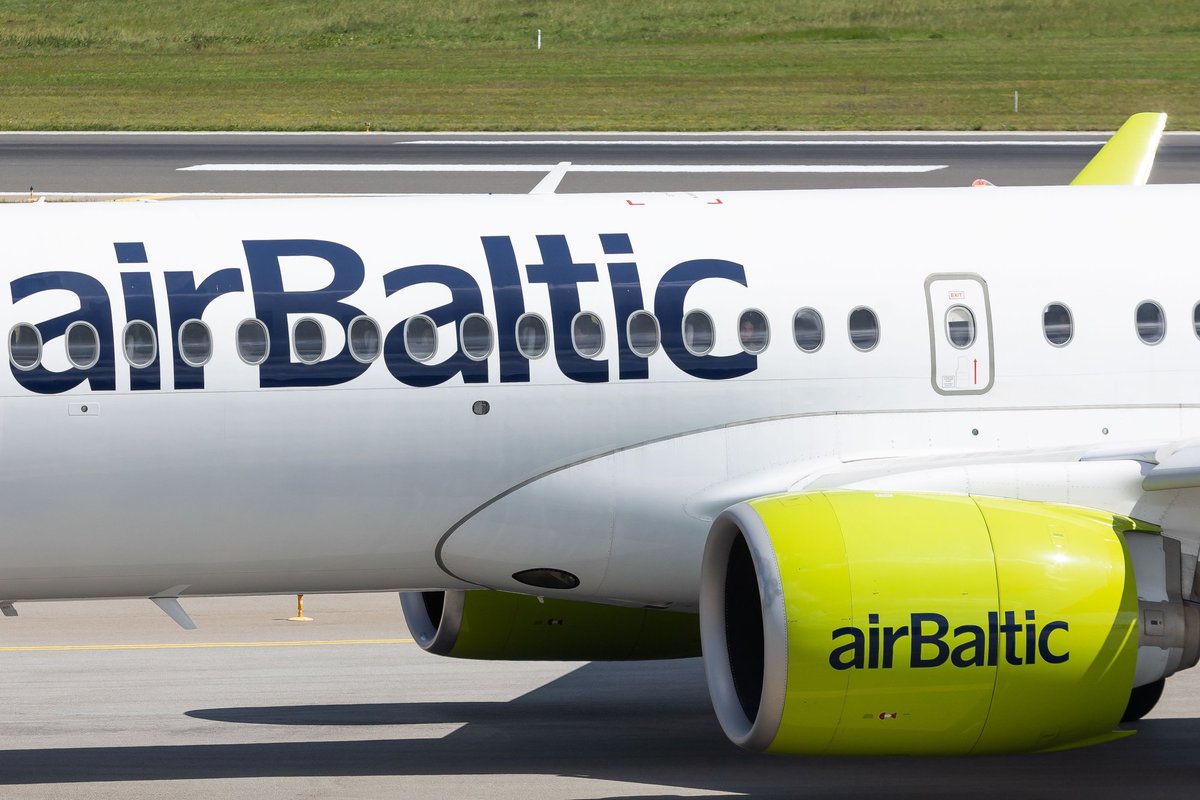 „airBaltic“ keis keleivių įlaipinimo tvarką
