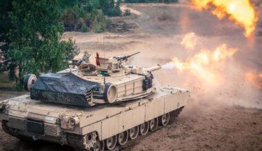 NATO generolas įvardino, kokio dydžio kariuomenės reikia apginti Lietuvą