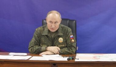 Putinas įsakė trumpam stabdyti karo veiksmus karščiausiame fronto taške: priežastis – neeilinė