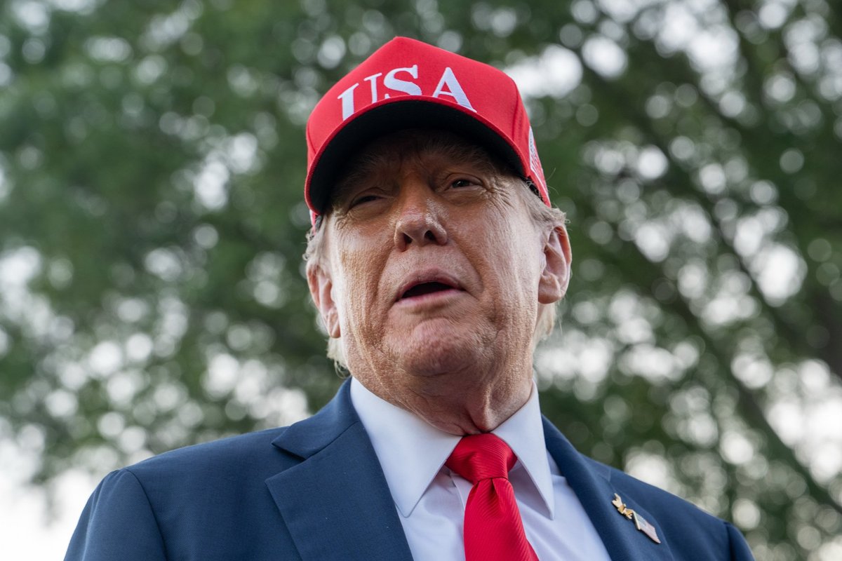 Trumpas: po JAV smūgių netoli Venesuelos neliko laivų