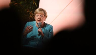 Angelai Merkel – dar viena dėmė: Vokietija planavo apmokyti Rusijos kariuomenę