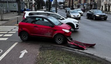 Pareigūnai kreipiasi į populiarėjančio mikrotransporto priemonių vairuotojus: elkitės atsakingai