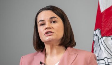 Sako, kad galutiniai sprendimai dėl Cichanouskajos apsaugos nėra priimti