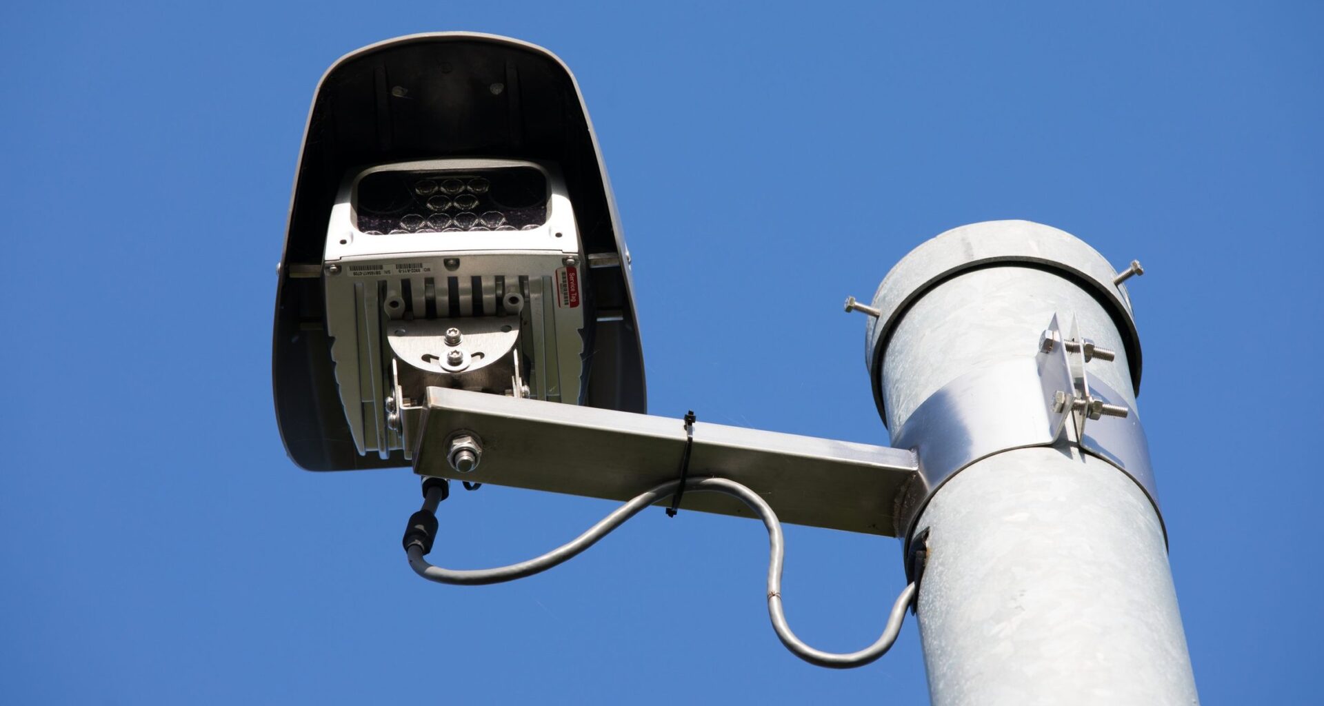 Kiek km/val. reikia viršyti, kad greičio radaras fiksuotų pažeidimą ir kada skiriama bauda?