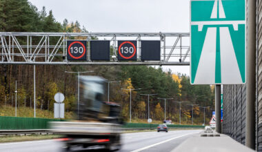 Vairuotojams – svarbi naujovė: žiemą šiais keliais bus galima važiuoti greičiau | Verslas