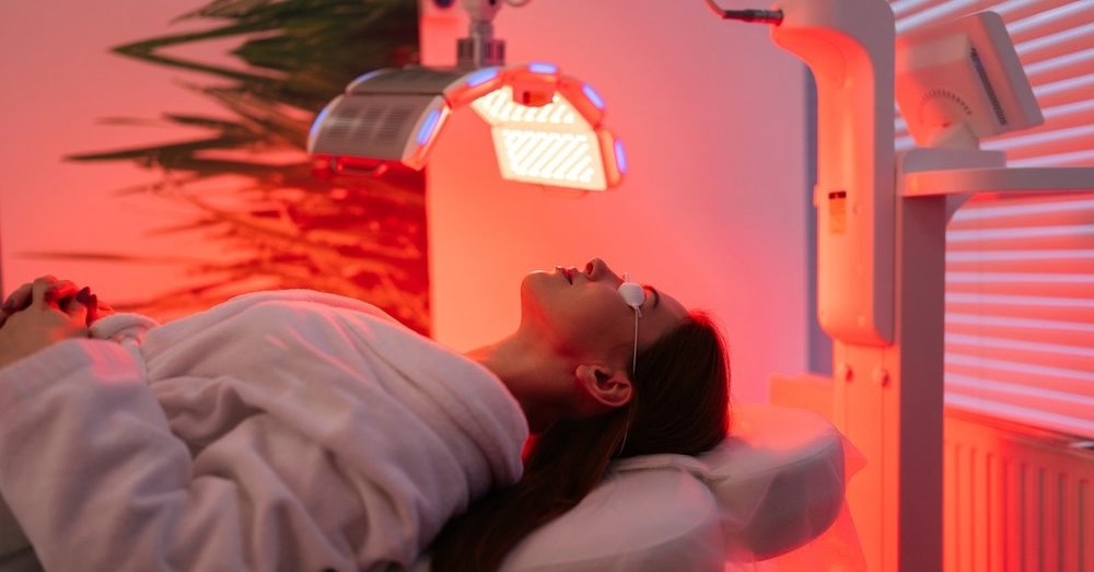 Pusvalandis po LED spinduliais – laboratorijos rezultatai pribloškė mokslininkus