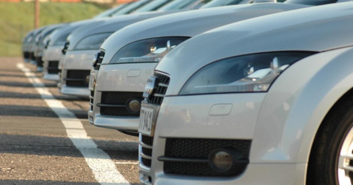 Lizingas ar vartojimo paskola automobiliui? Ekspertas paaiškina skirtumus